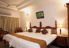 Hotel Ideal River View Tanjore
